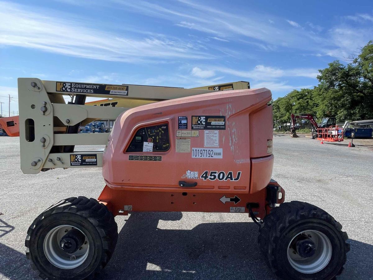 2016 JLG 450AJ-8