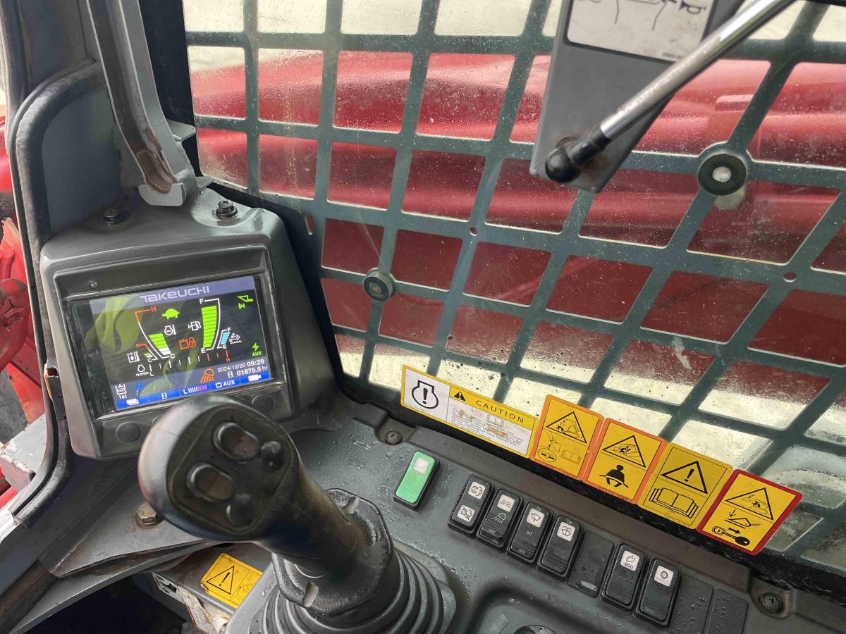 2020 Takeuchi TL12V2-8