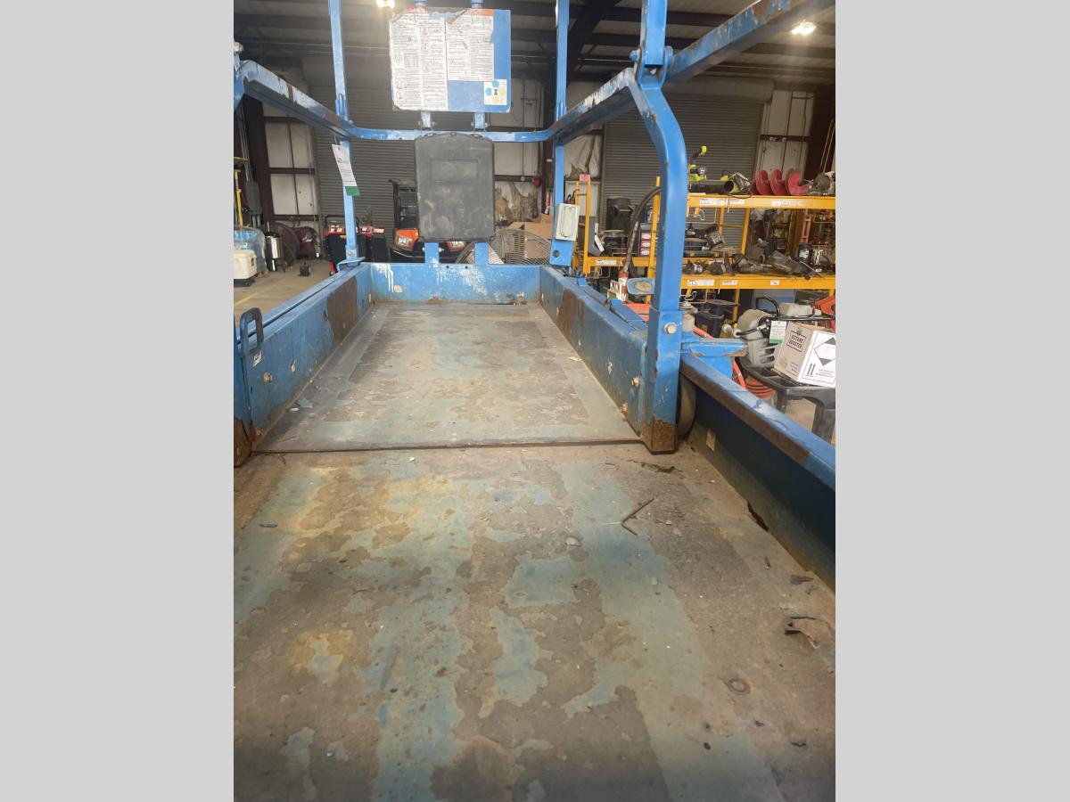 2018 Genie GS-3232
