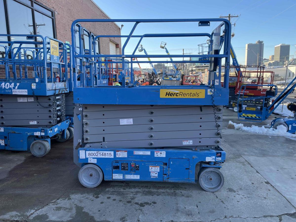2018 Genie GS-4047