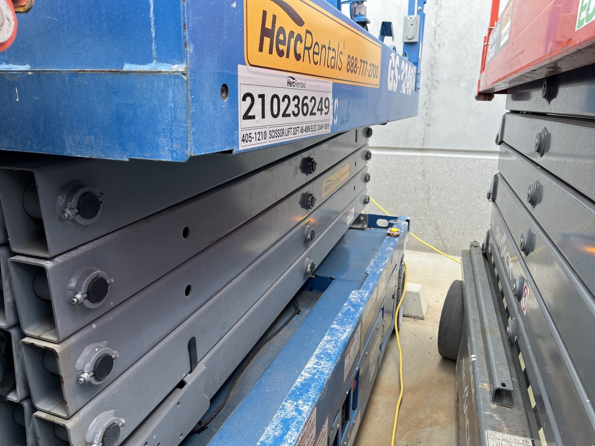2018 Genie GS-3246-4