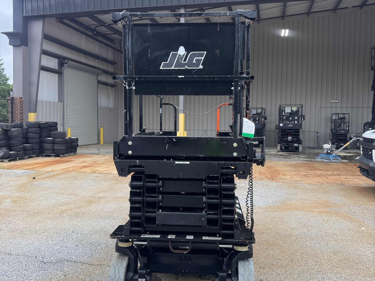 2019 JLG 2646ES