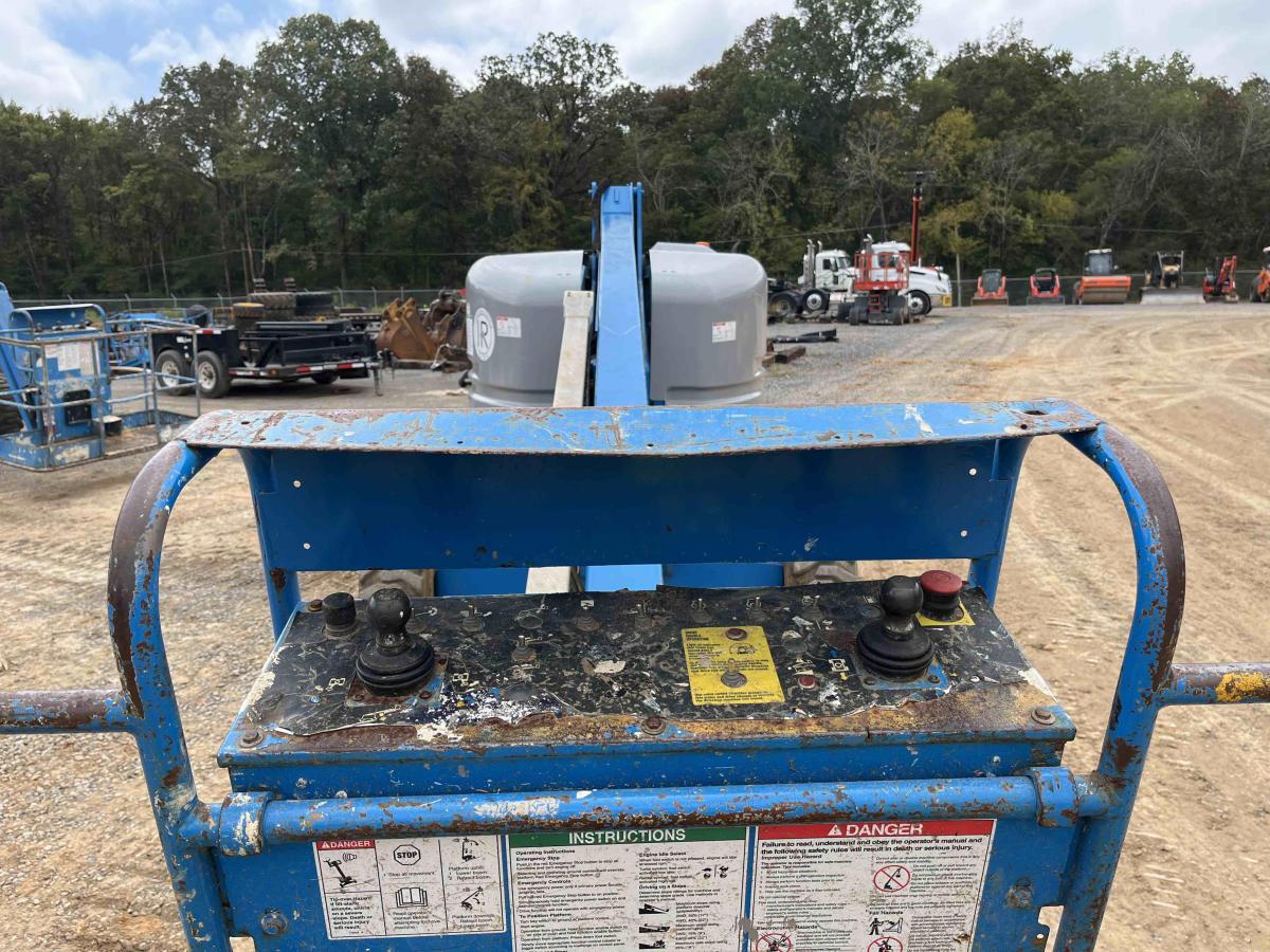 2013 Genie S-40