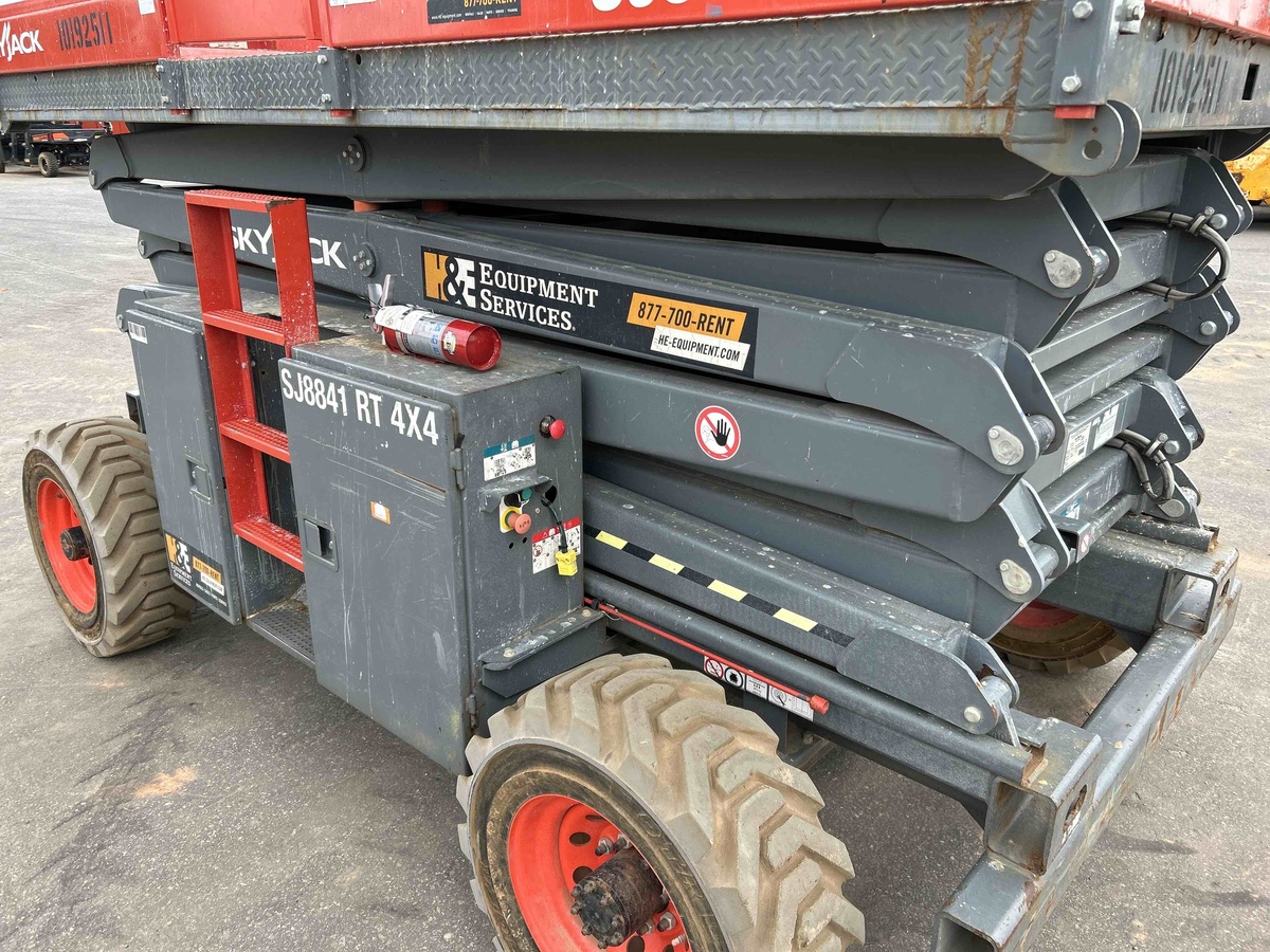 2016 Skyjack SJ8841 RT-17