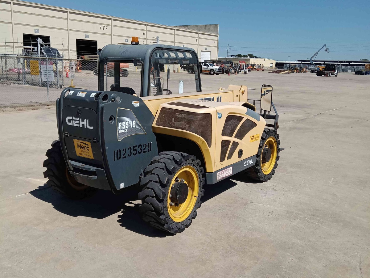 2018 Gehl RS5-19-3