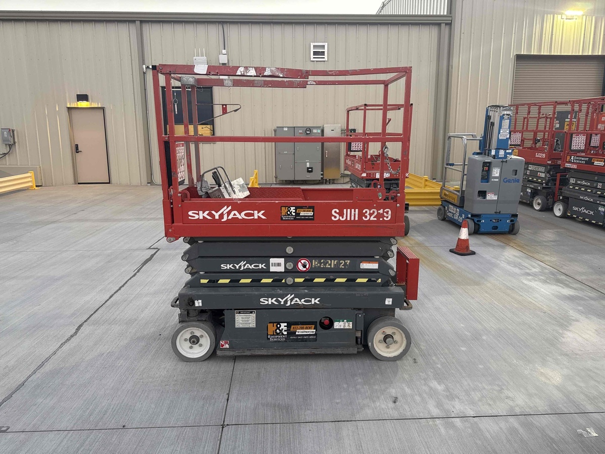 2017 Skyjack SJ3219