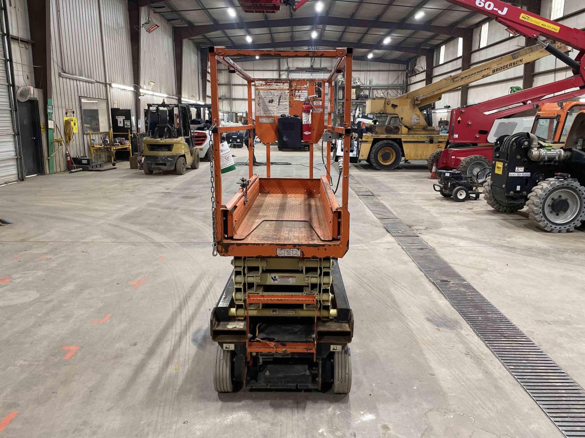 2018 JLG 1932R