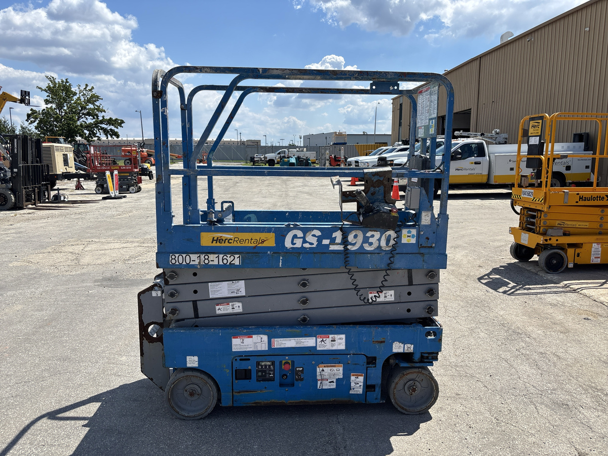2017 Genie GS-1930