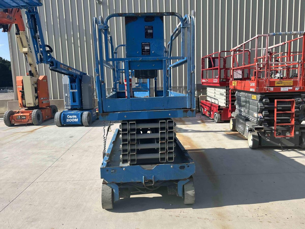2016 Genie GS-3246-3