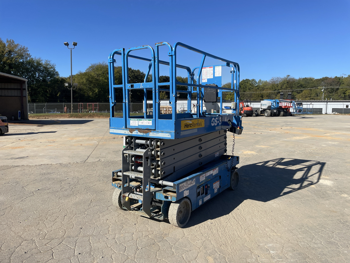 2018 Genie GS-3246-2