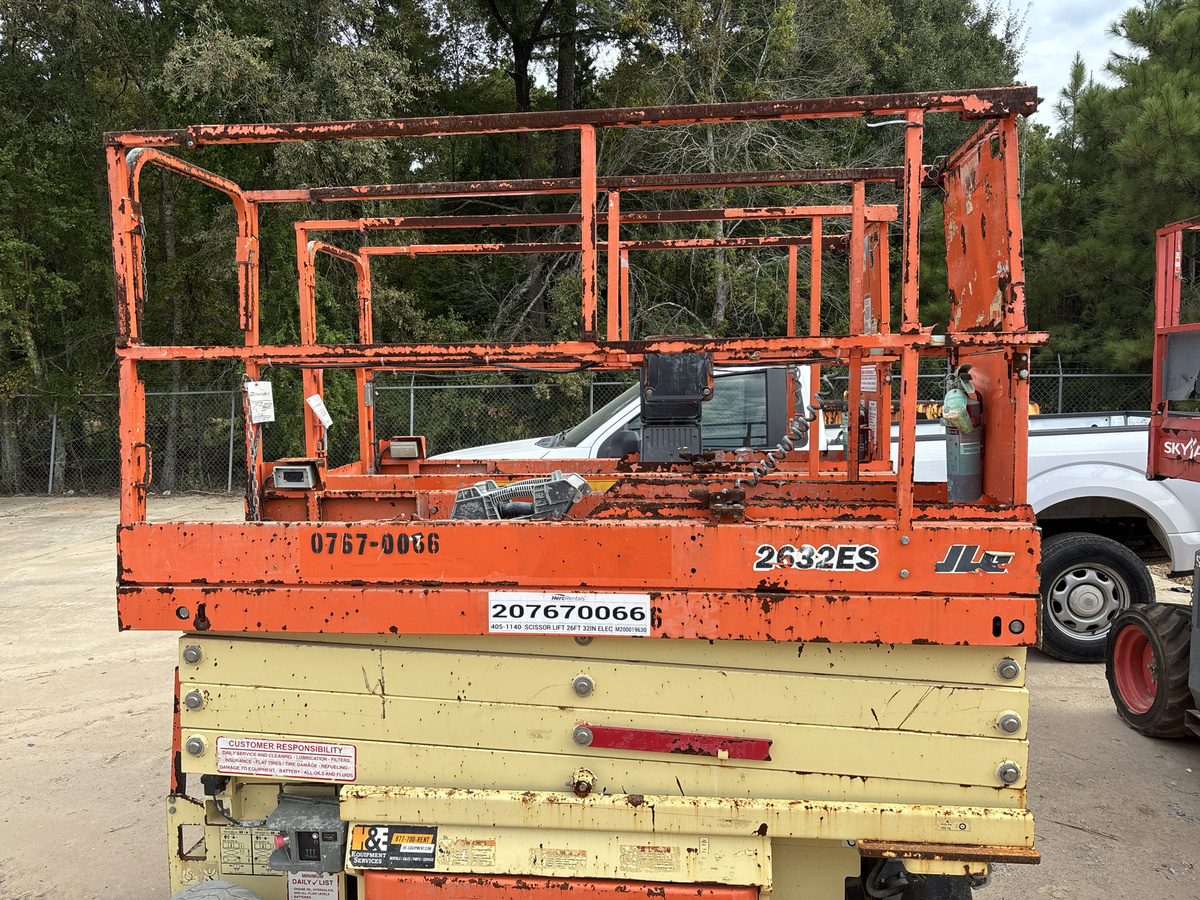 2018 JLG 2632ES