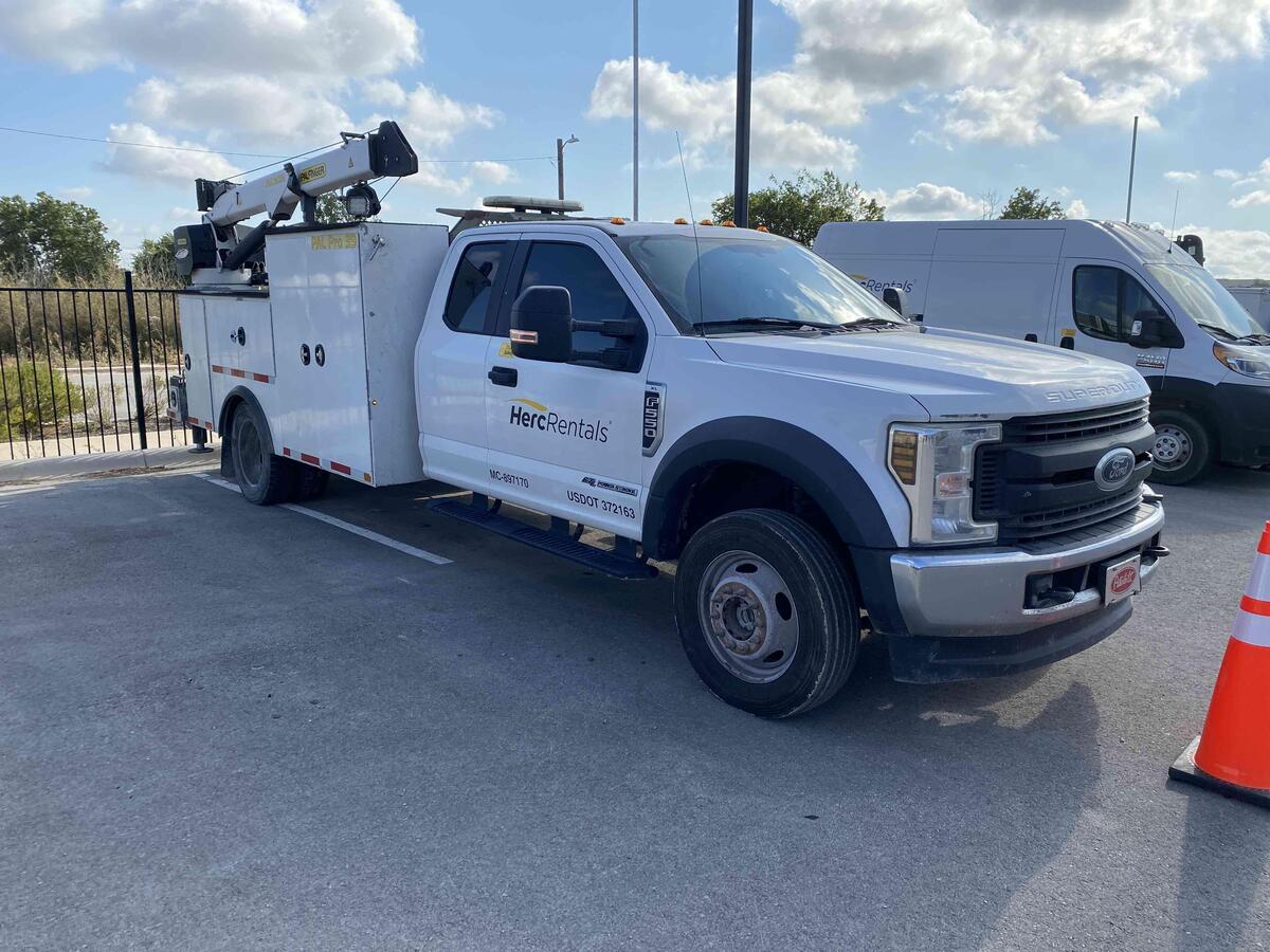 2019 Ford F550-2