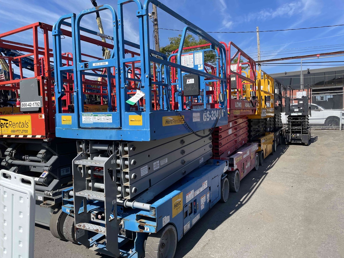 2018 Genie GS-3246-2