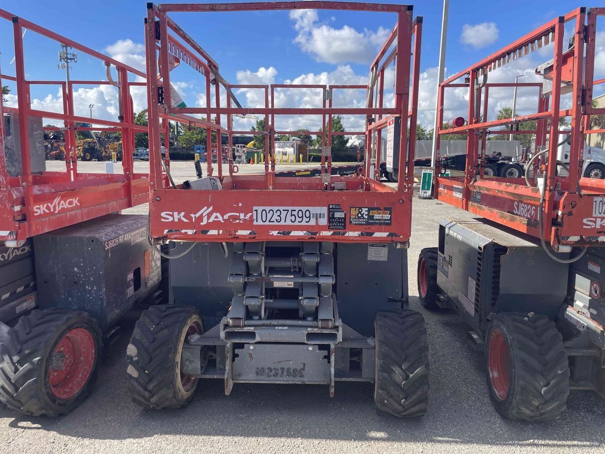 2018 Skyjack SJ-6826RT-5