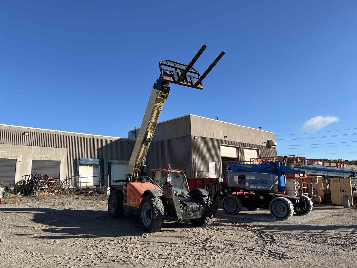 2015 JLG G10-55A
