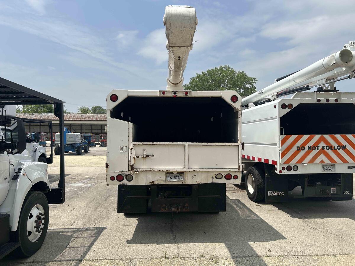 2000 Ford F750-3