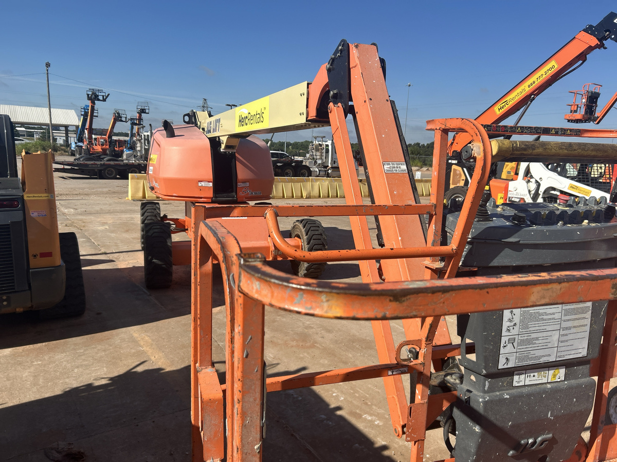 2018 JLG 460SJ-9