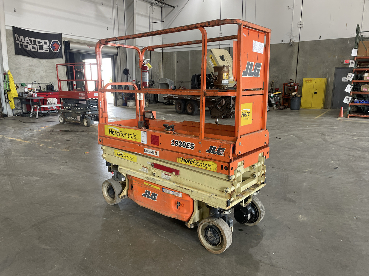 2019 JLG 1930ES-8