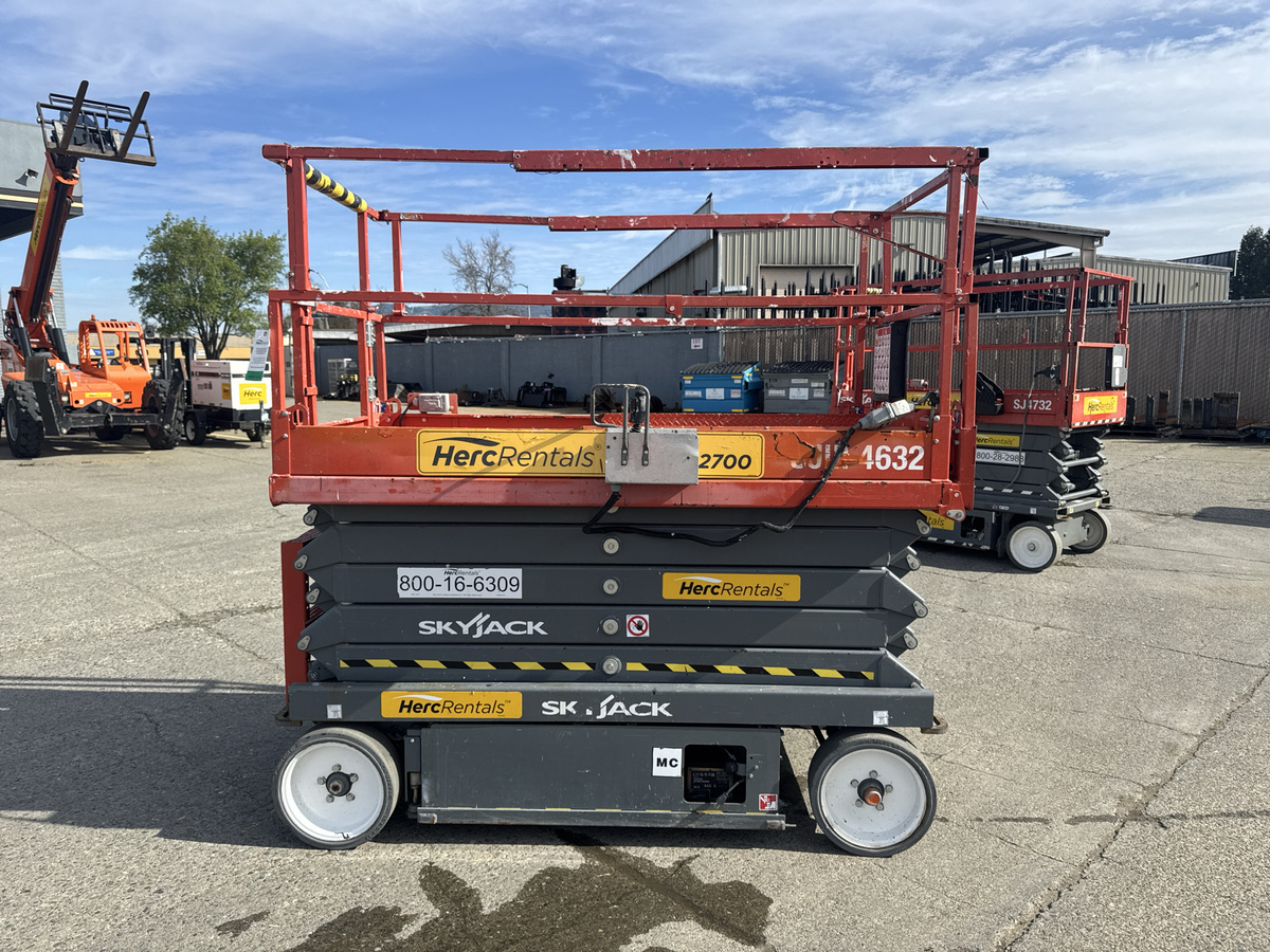 2017 Skyjack SJ4632