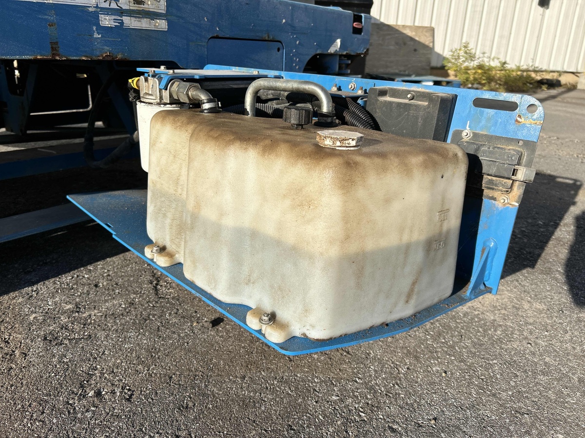 2017 Genie GS-3246-6