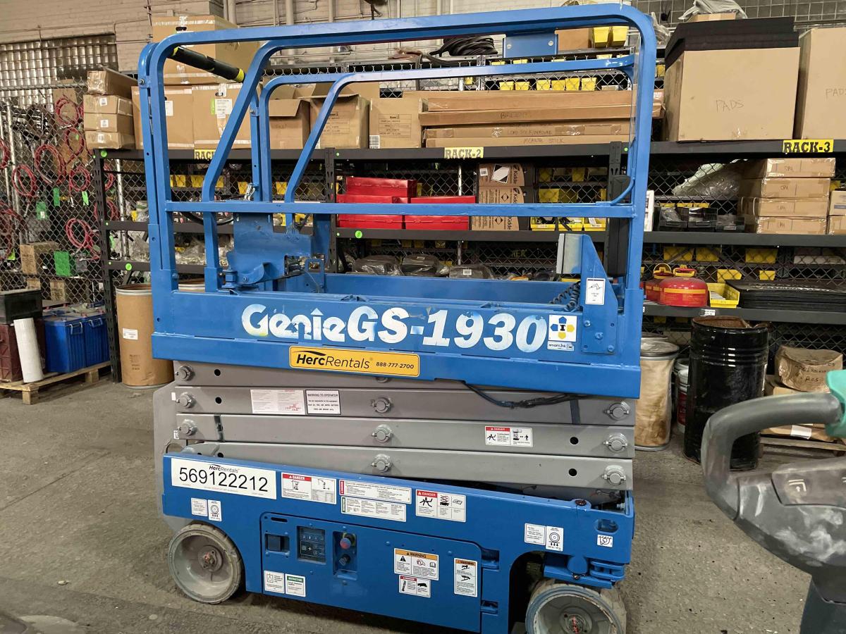 2017 Genie GS-1930