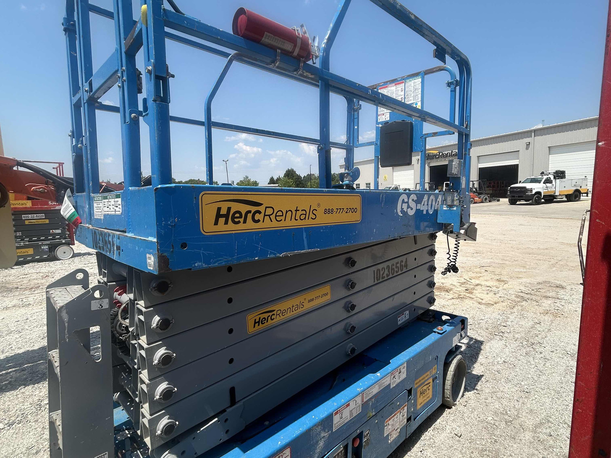 2019 Genie GS-4047