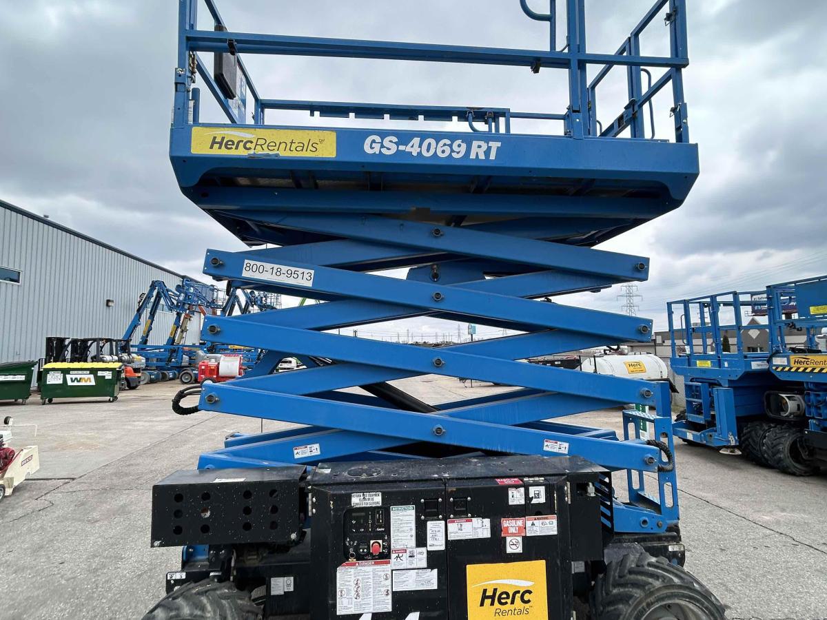 2017 Genie GS-4069 RT