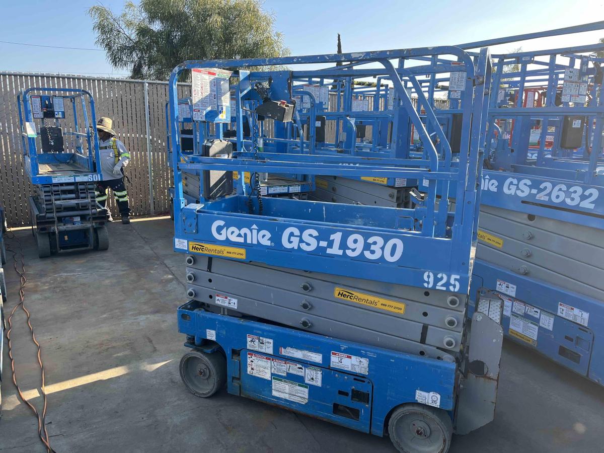 2017 Genie GS-1930