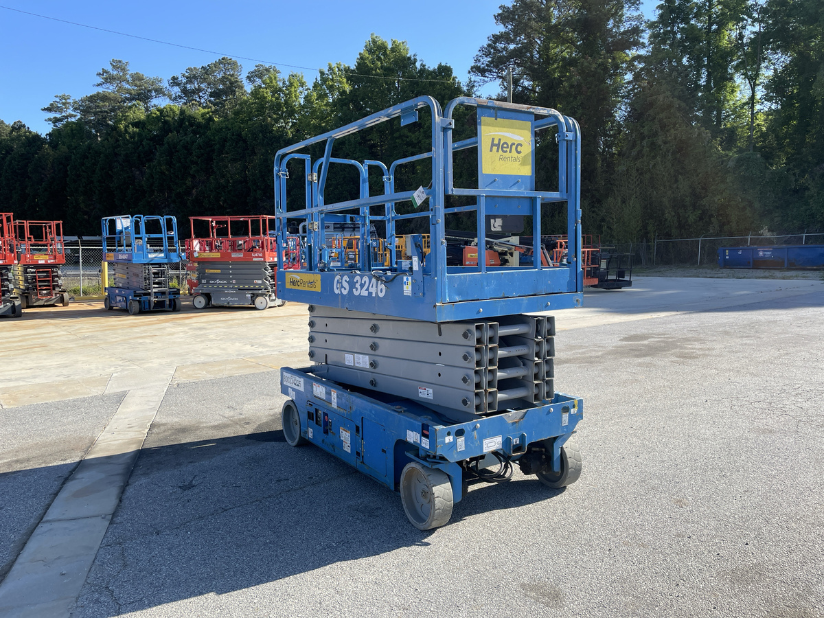 2018 Genie GS-3246-4
