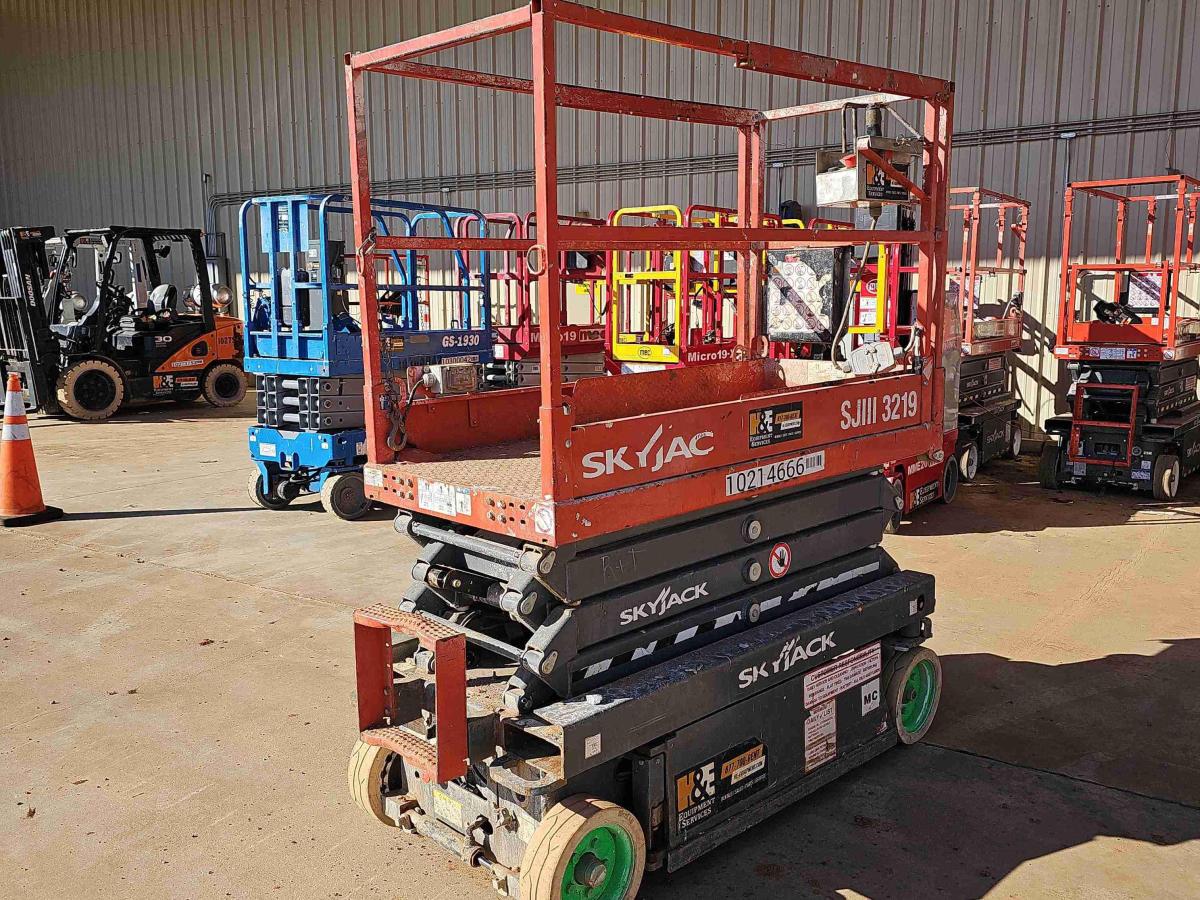 2017 Skyjack SJ3219