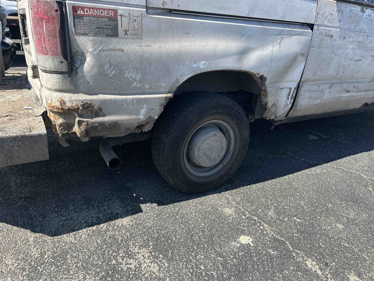 2006 Ford E350 Superduty-5