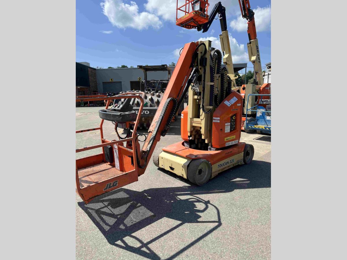 2017 JLG Toucan 32E-1