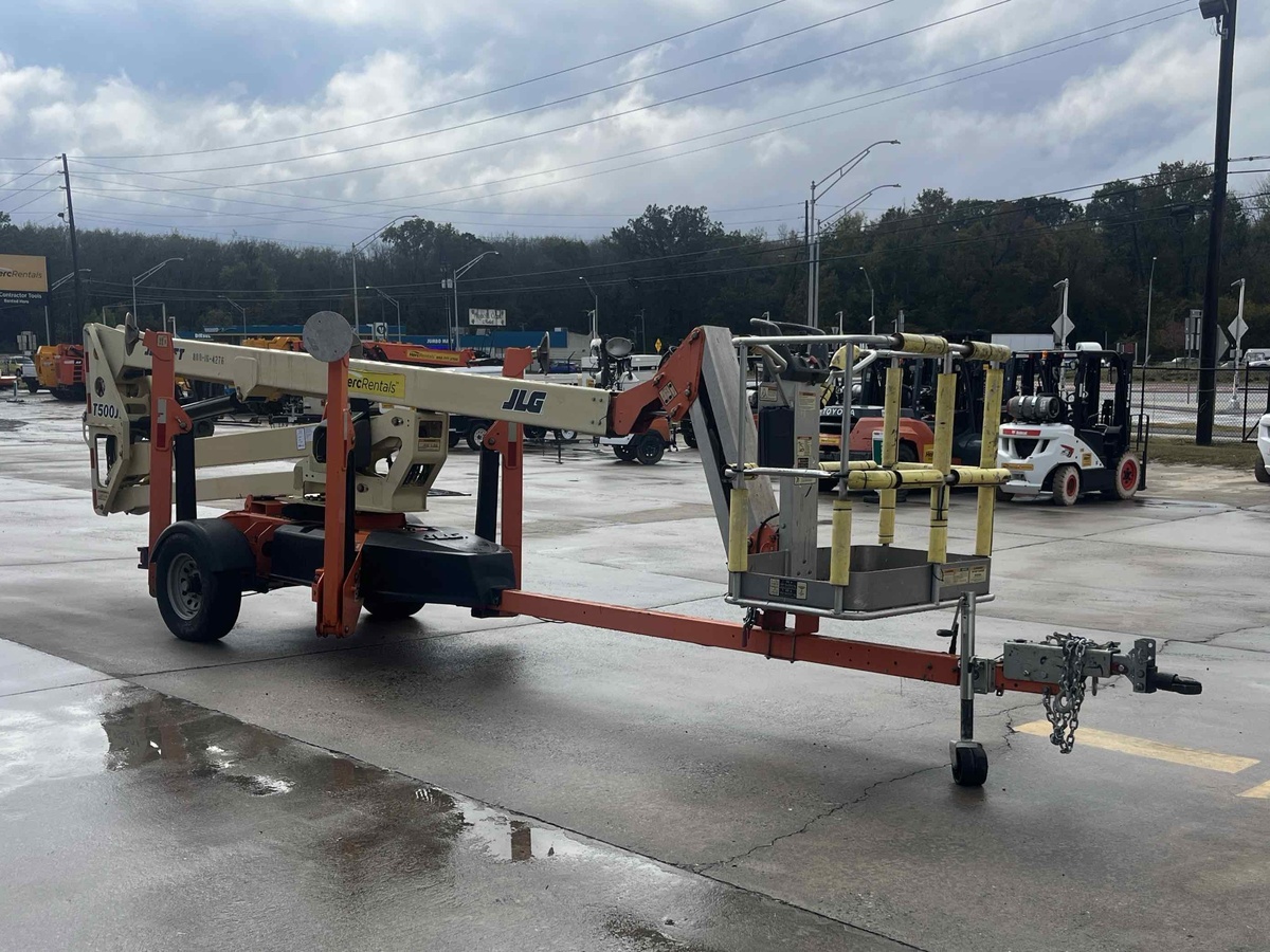 2017 JLG T500J-3