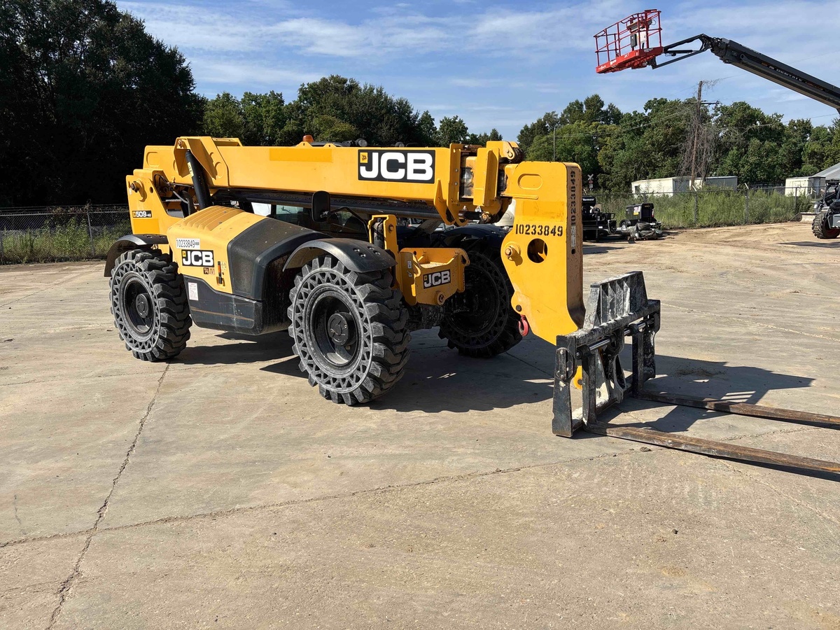 2018 JCB 509-42-4