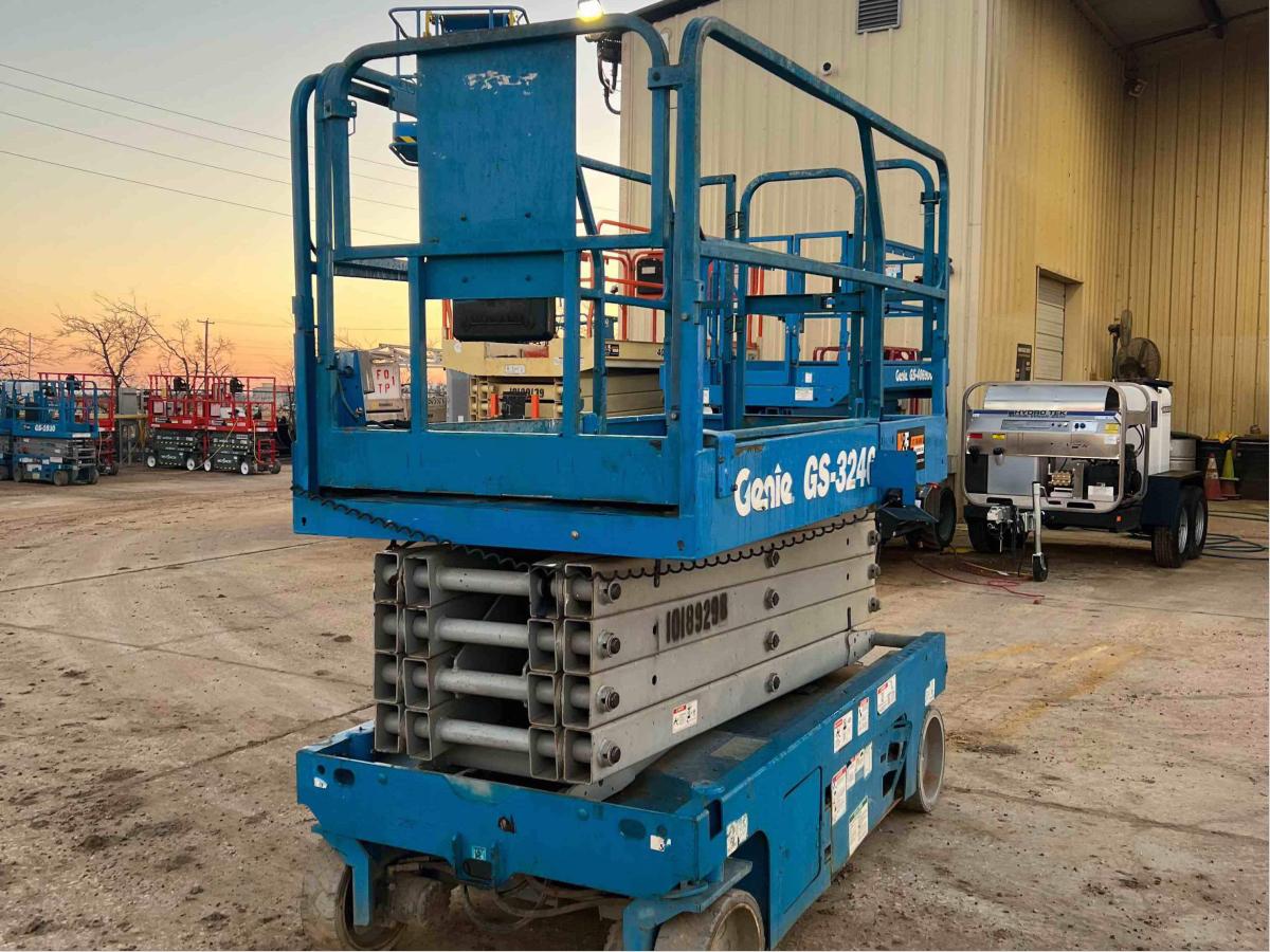 2016 Genie GS-3246-6