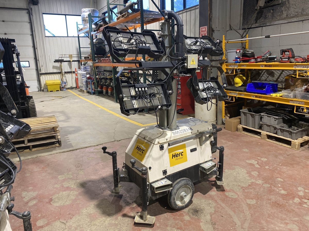 2018 Magnum PLT240-4