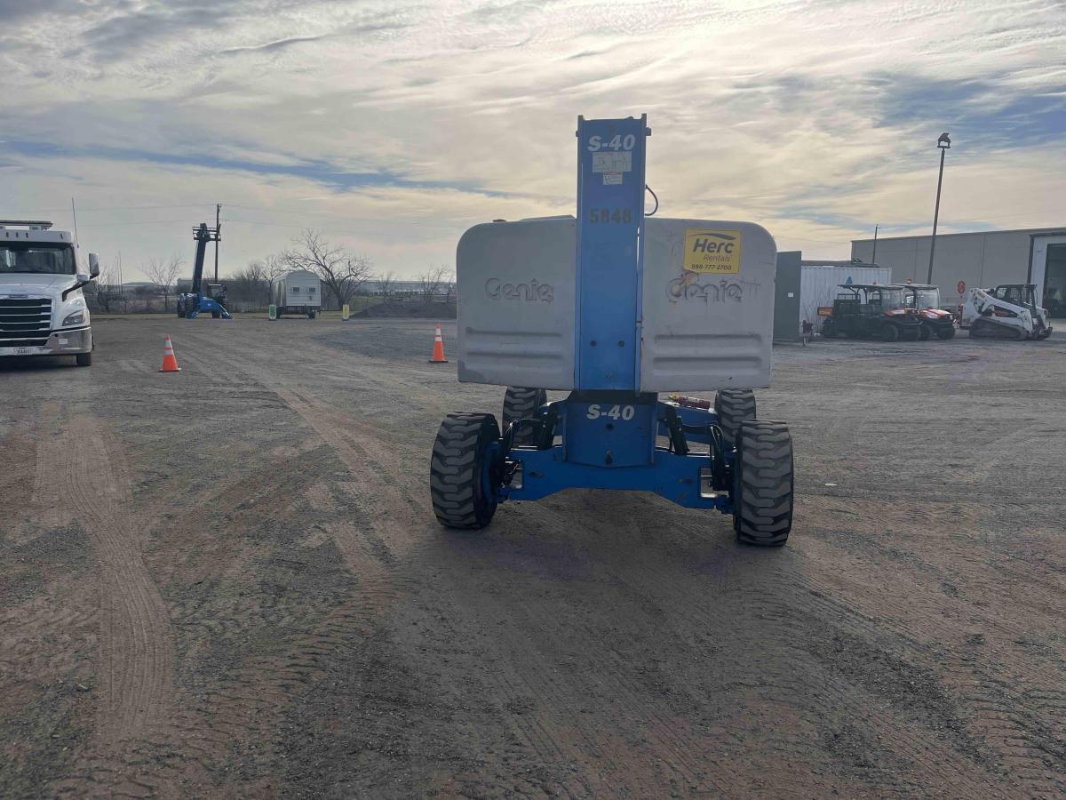 2013 Genie S-40