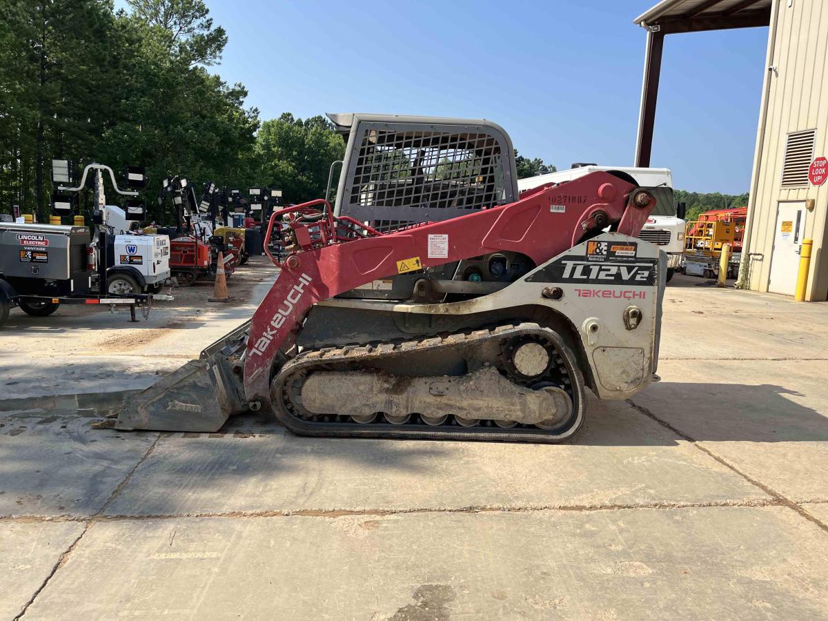 2019 Takeuchi TL12V2-3