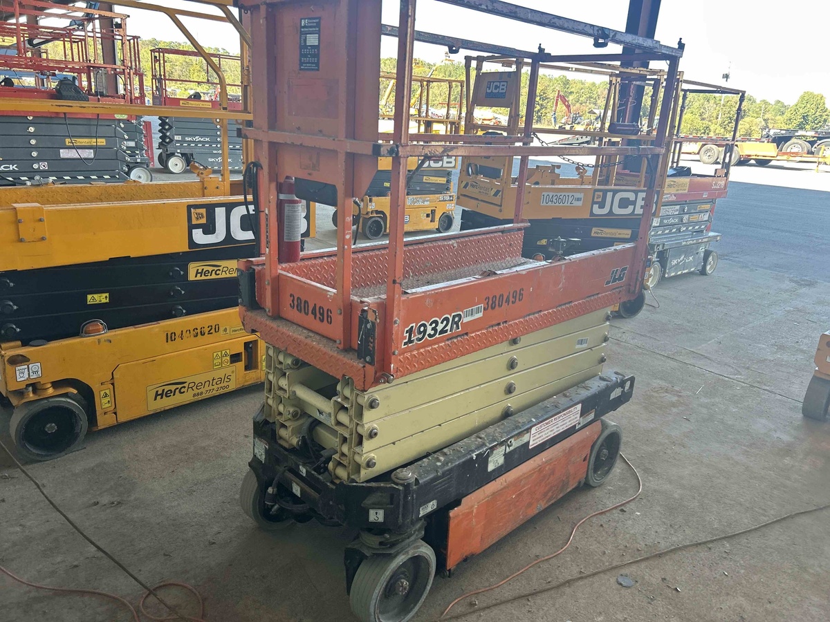 2018 JLG 1932R-4
