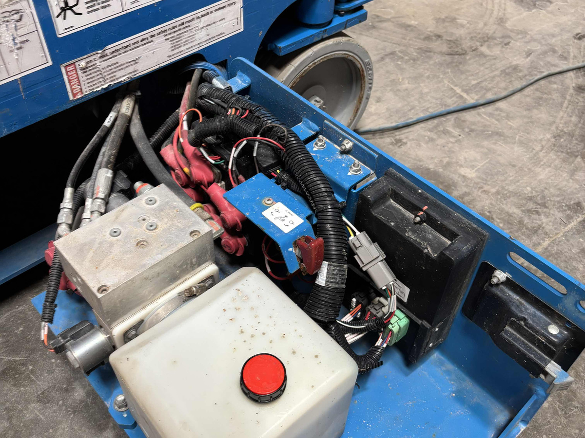 2019 Genie GS1330M-5