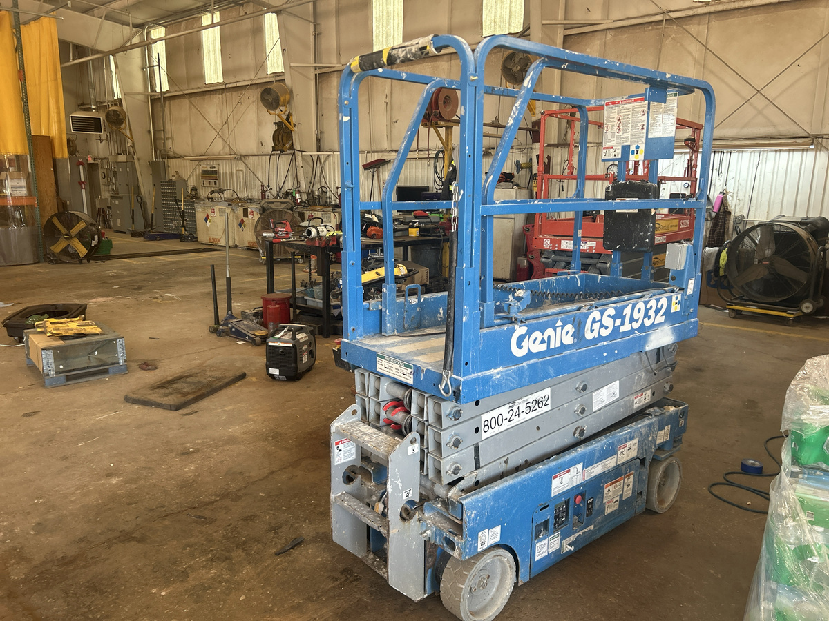 2019 Genie GS-1930