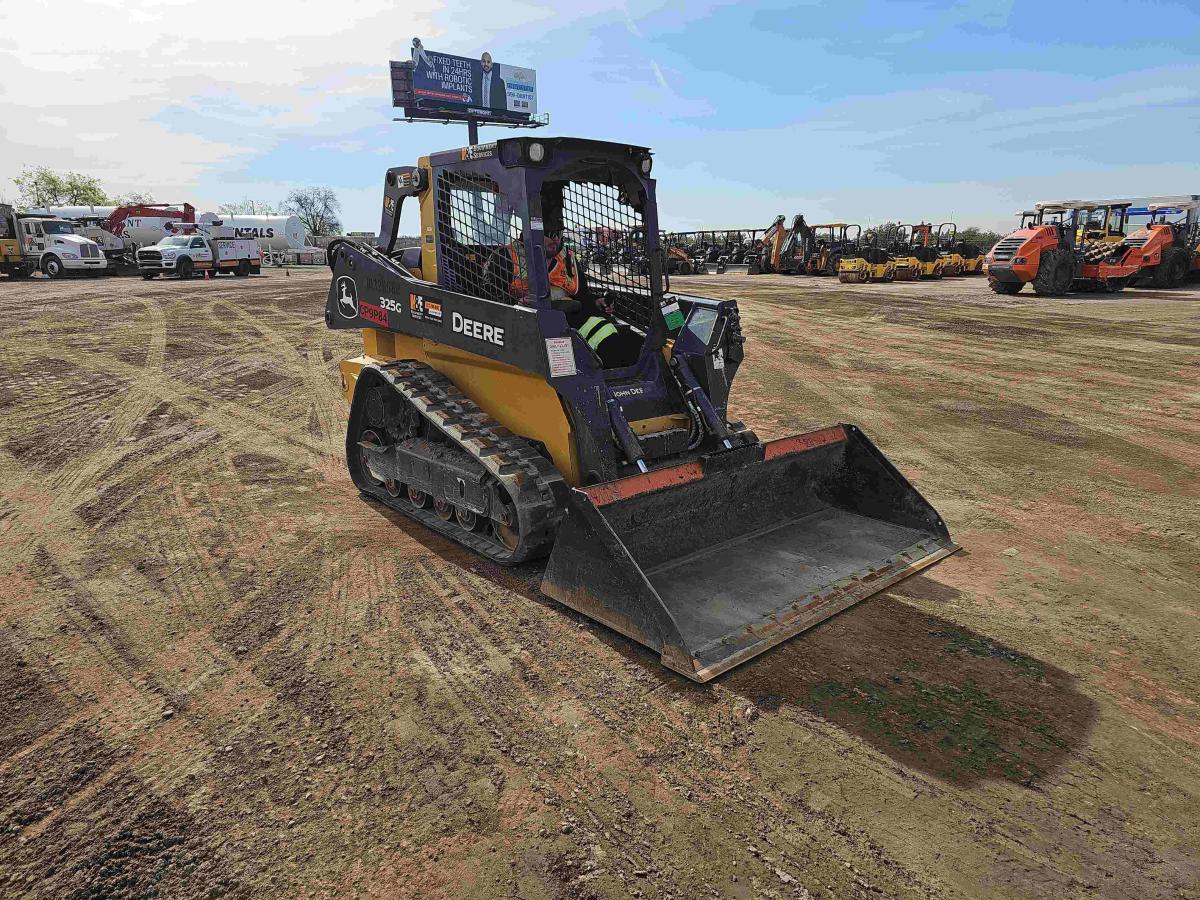 2021 John Deere 325G