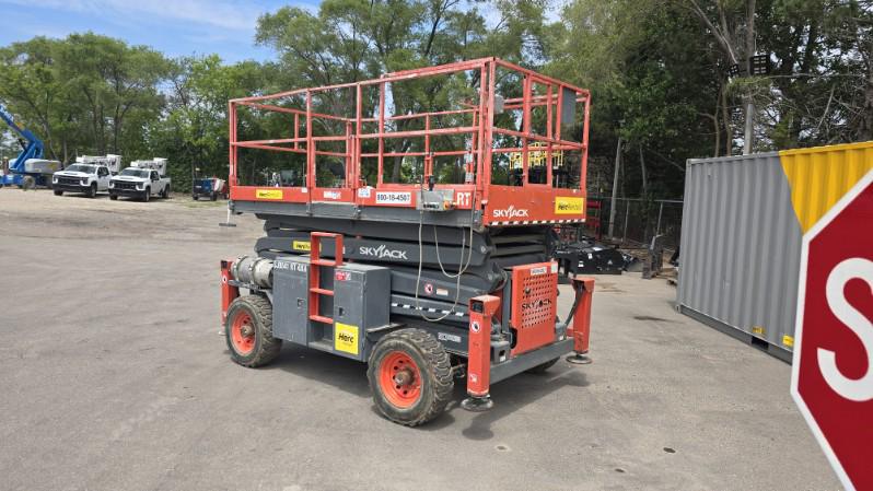 2017 Skyjack SJ8841 RT