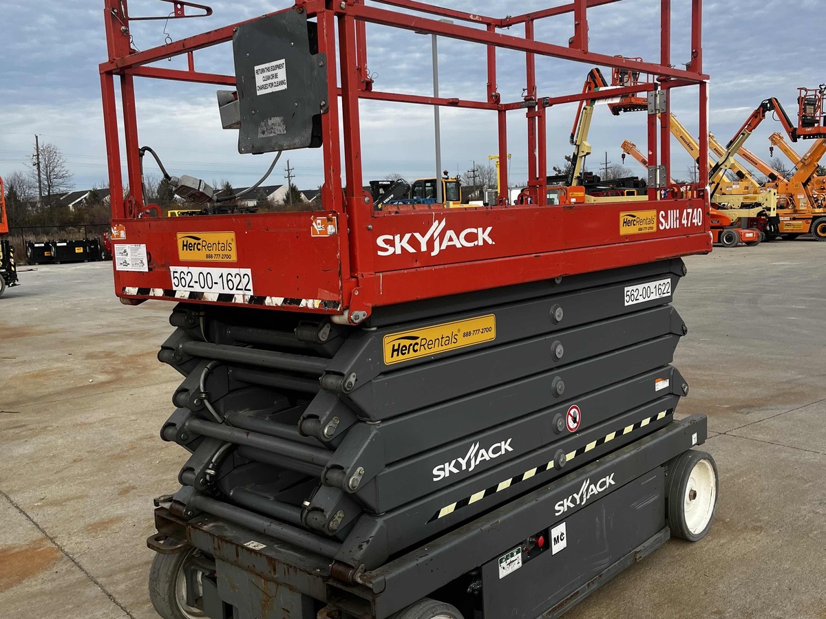 2018 Skyjack SJ4740