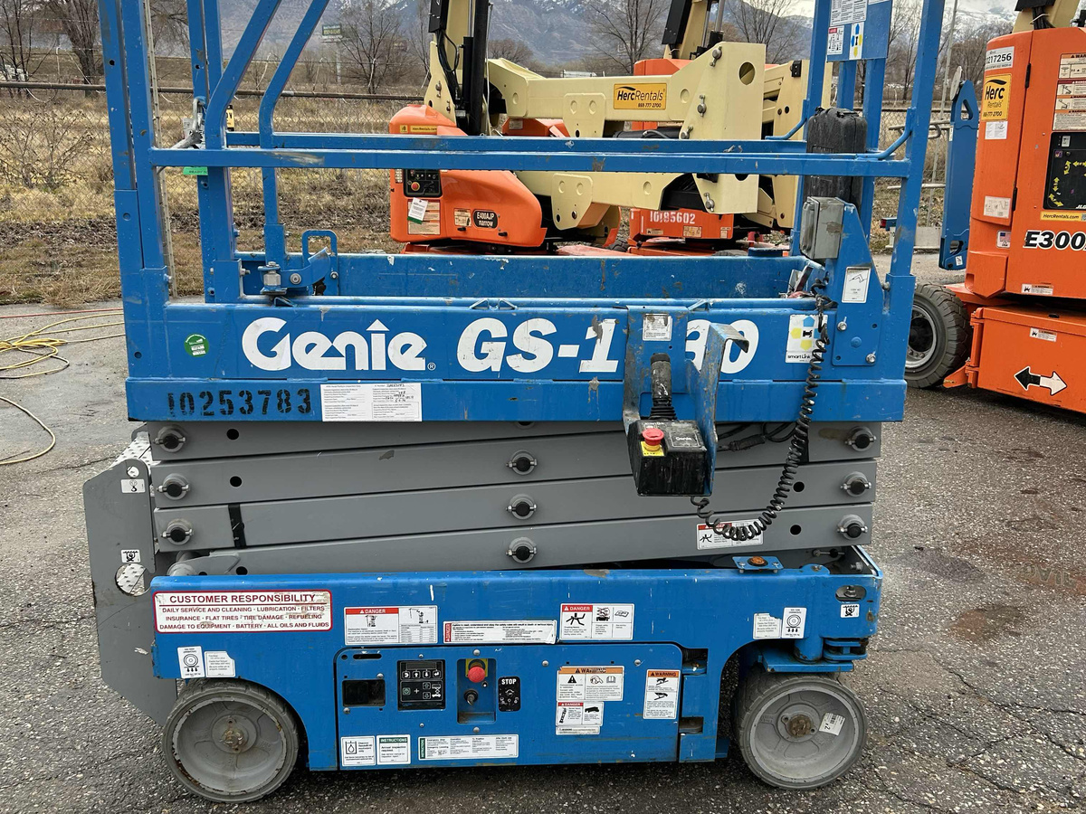 2018 Genie GS-1930