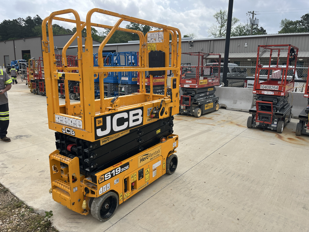 2023 JCB S1930E-4