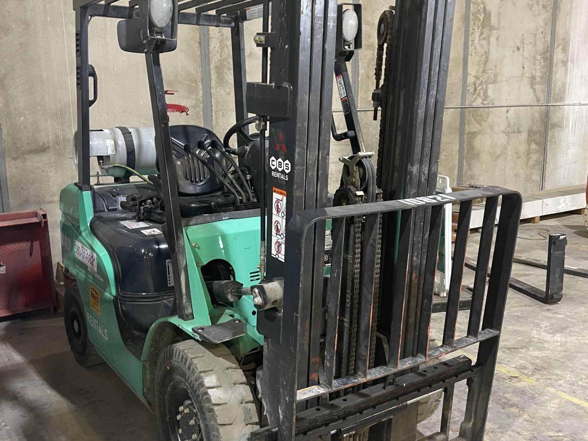 2020 Mitsubishi FG25N