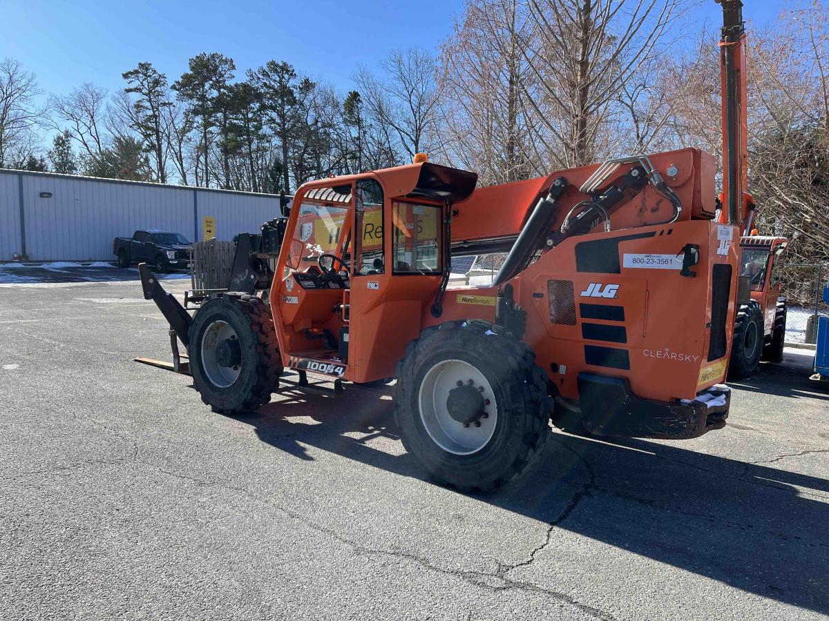 2018 SkyTrak 10054
