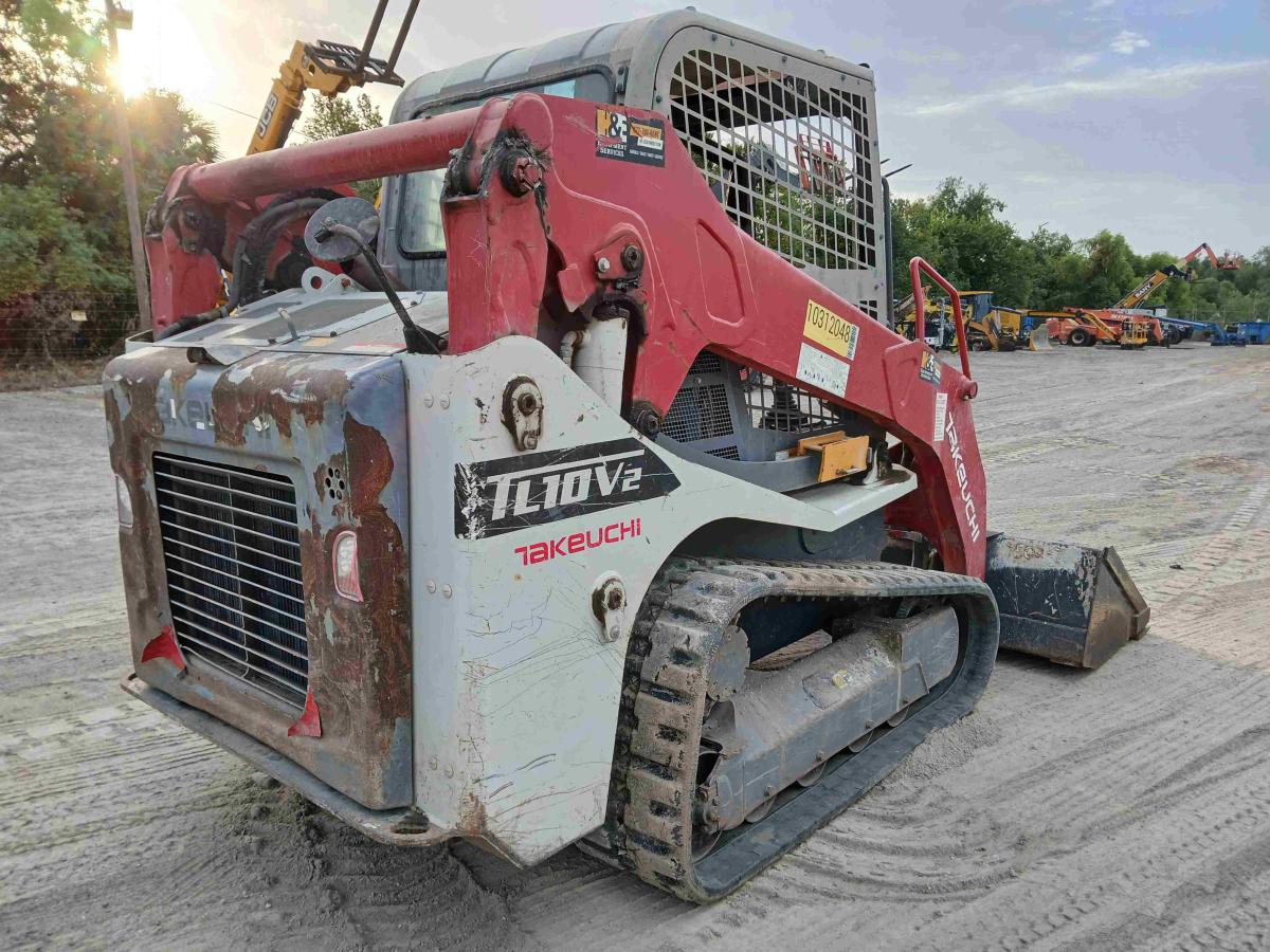 2020 Takeuchi TL10V2