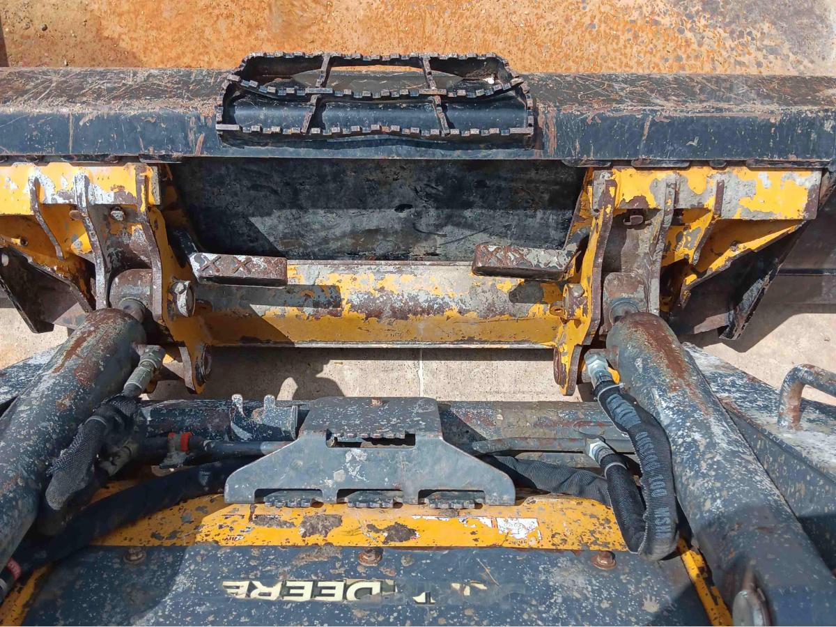 2021 John Deere 317G-8